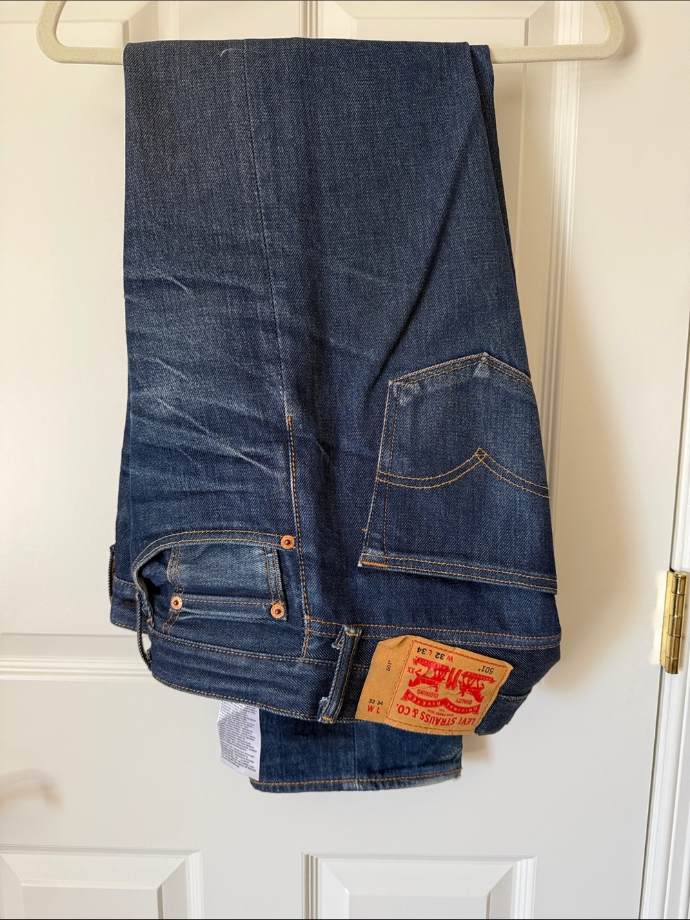 Levi’s 501 Men's denim shrink to fit Straight-Leg Jeans, 32x34”